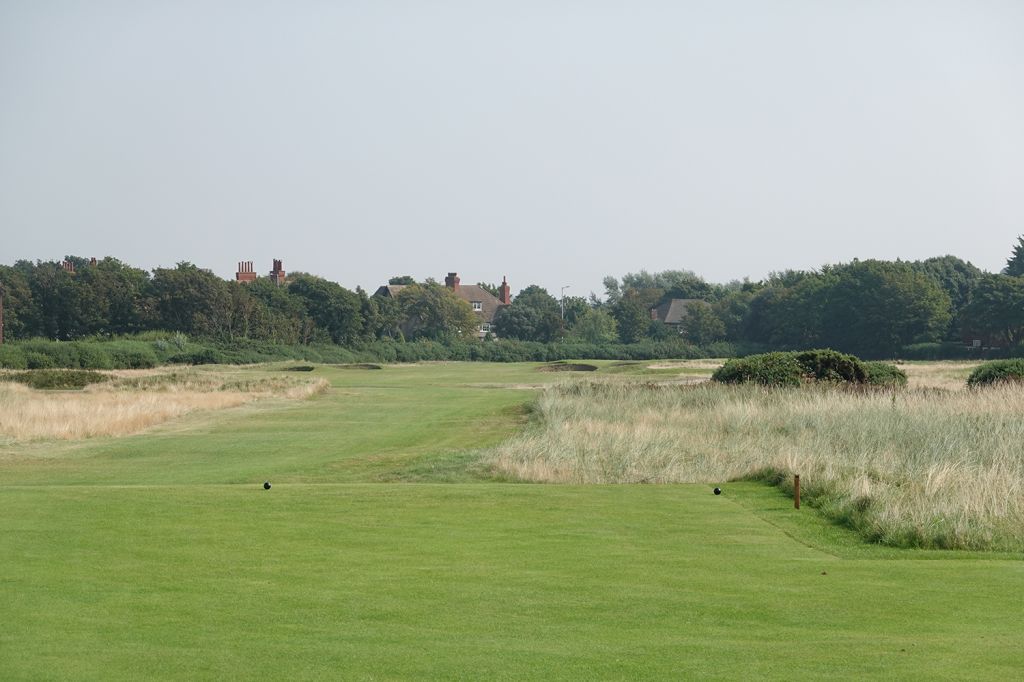 2nd Hole at Royal Liverpool Golf Club Hoylake (366 Yard Par 4)